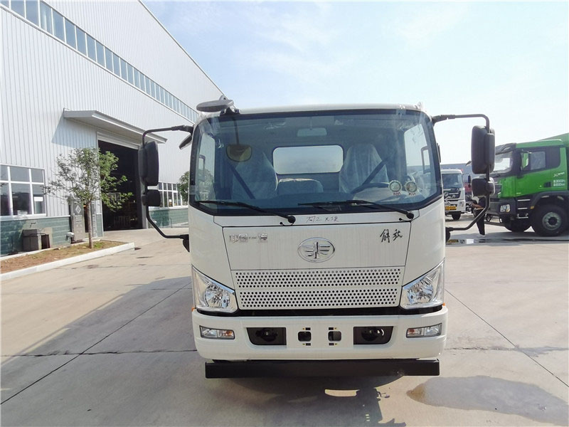 9.5方 楚勝解放J6油罐車