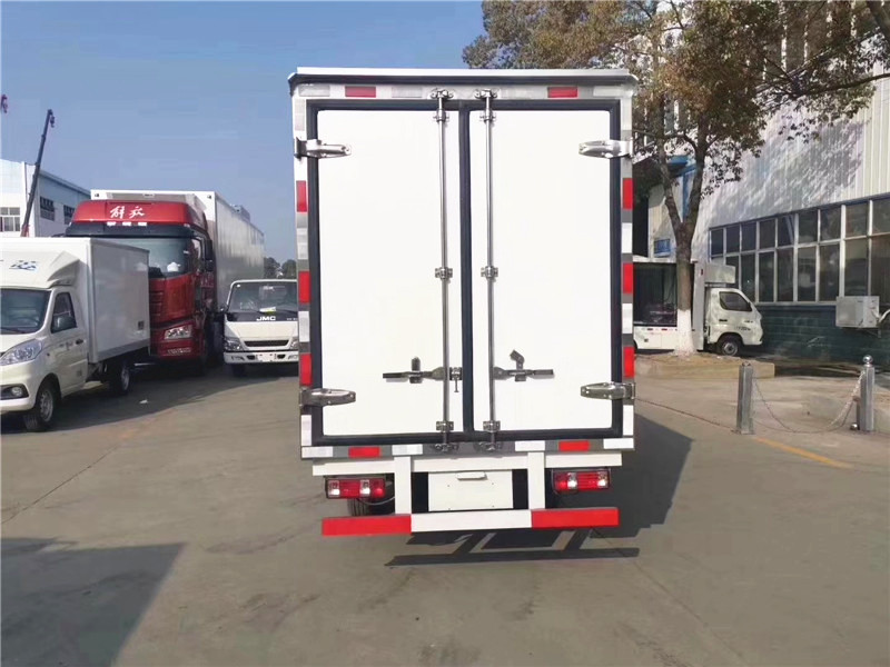 長安跨越王3米冷藏車