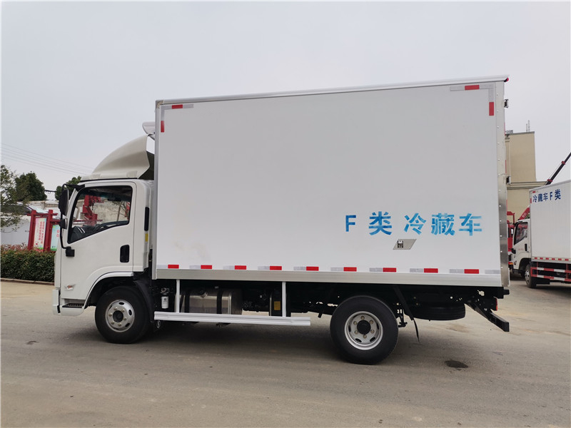 陜汽德龍K3000藍(lán)牌冷藏車