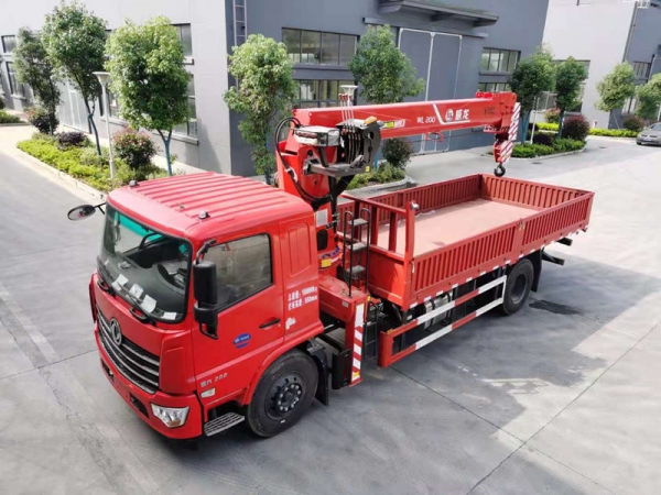 東風暢行D3 單橋隨車吊