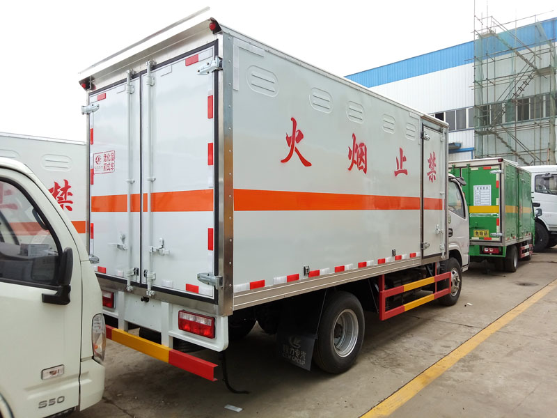 多利卡4.1米(藍牌)氣體廂式車